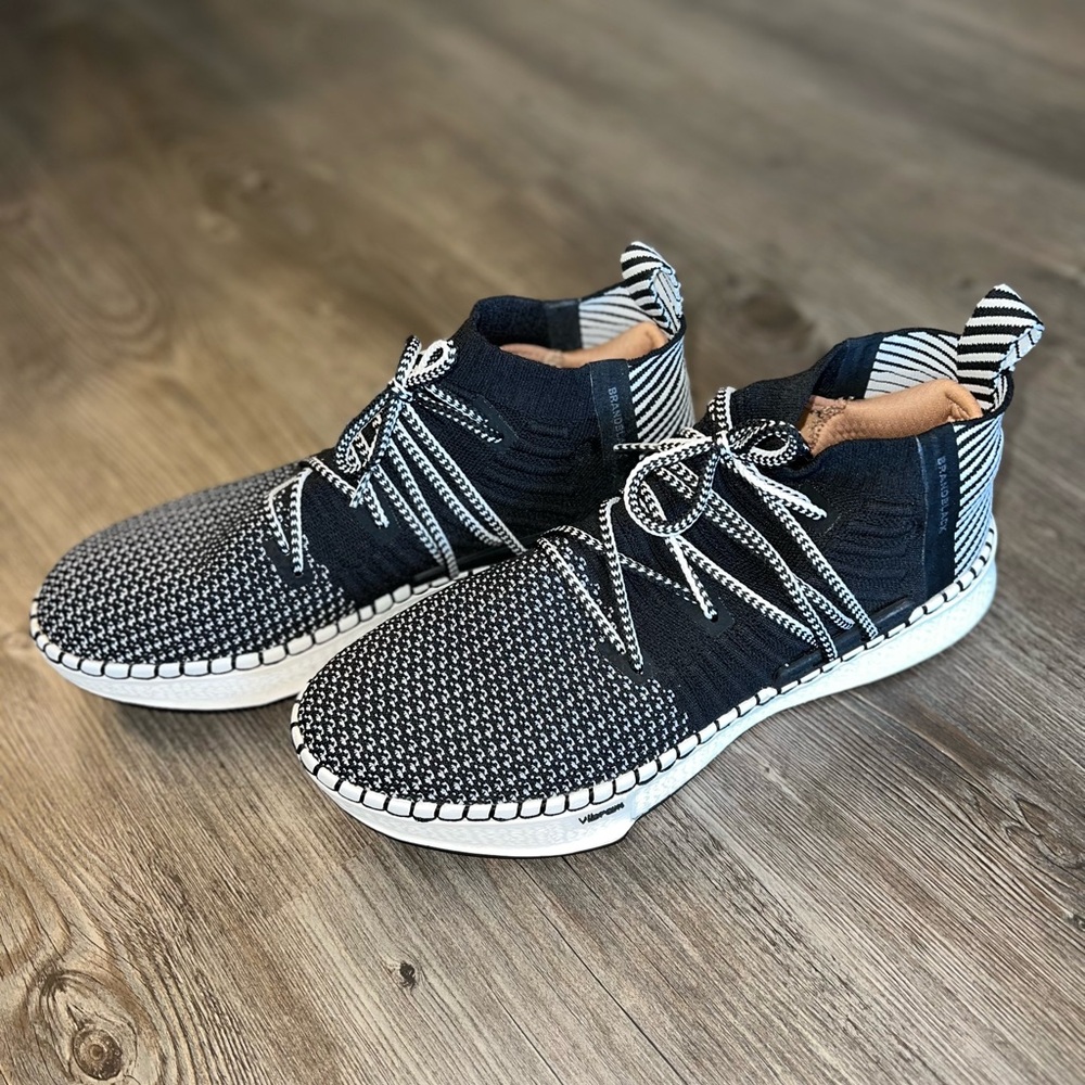 BRANDBLACK MEN DELTA (BLACK / WHITE) New size 10.5
